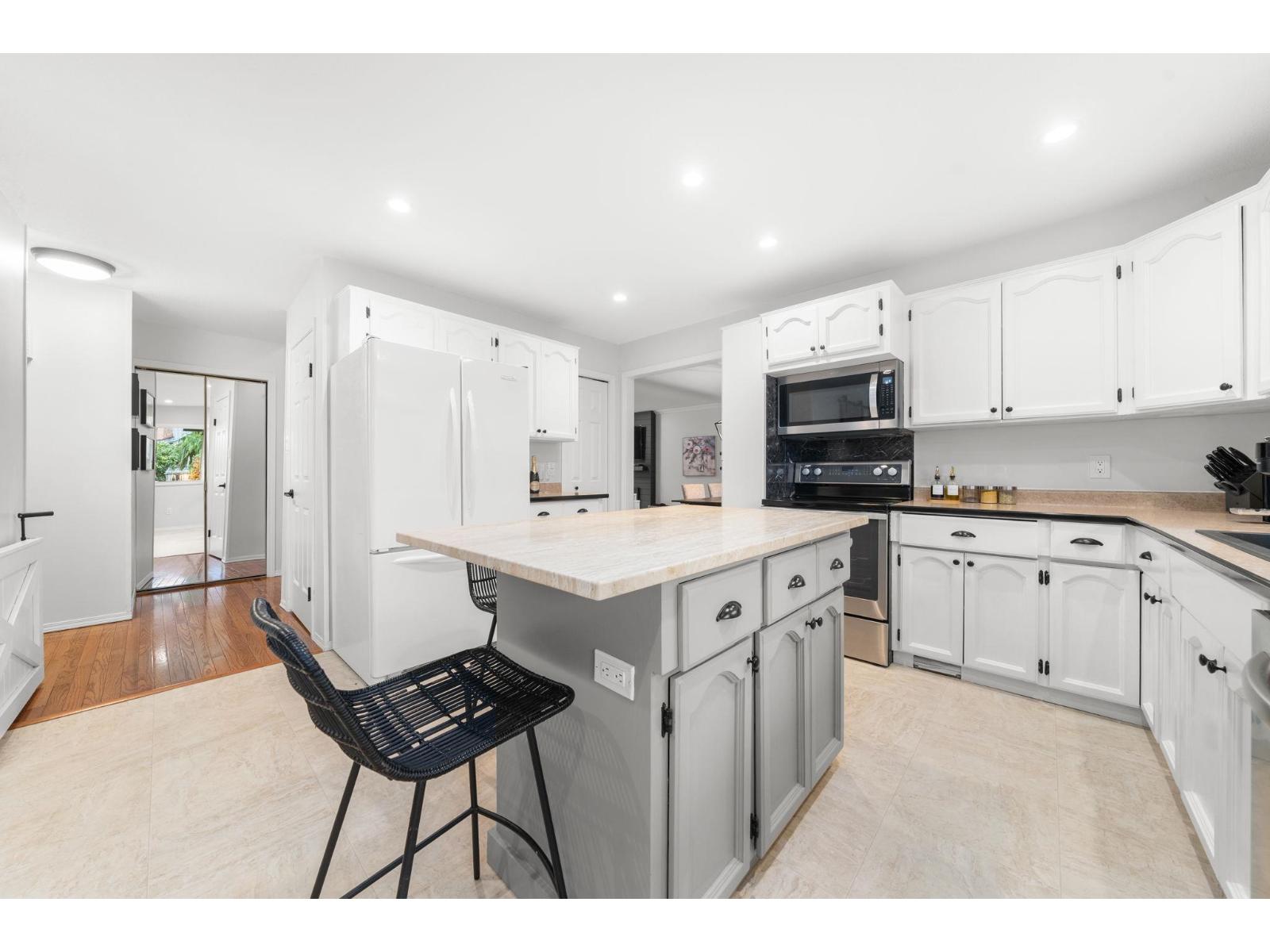 15560 Vista Drive, White Rock, British Columbia  V4B 5H8 - Photo 16 - R3068347