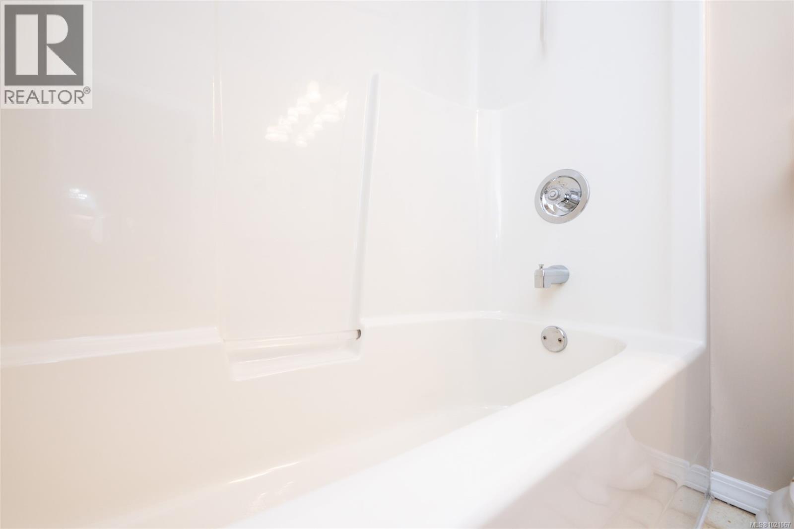 403 275 First St, Duncan, British Columbia V9L 1R3 - Photo 18 - 1021067