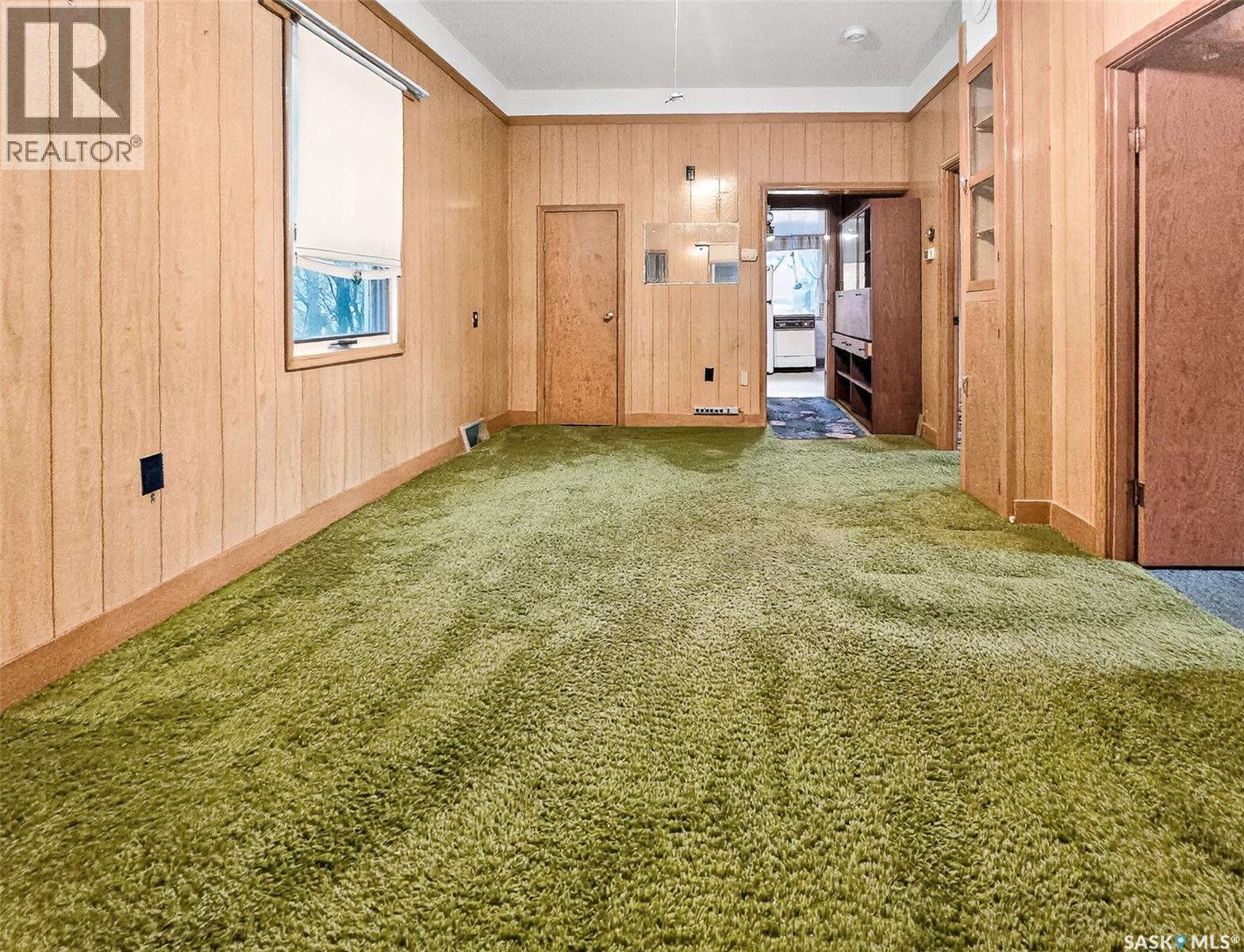 152 & 162 3rd Avenue W, Central Butte, Saskatchewan  S0H 0T0 - Photo 10 - SK024677