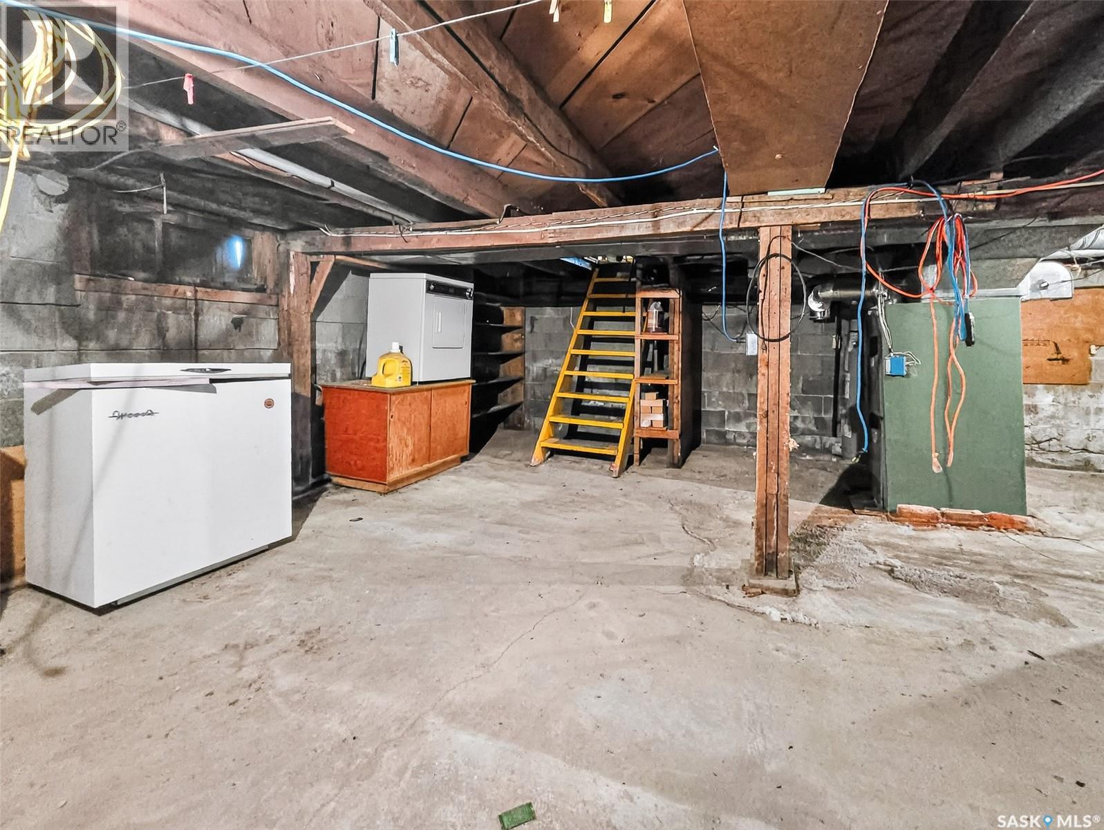 152 & 162 3rd Avenue W, Central Butte, Saskatchewan  S0H 0T0 - Photo 27 - SK024677