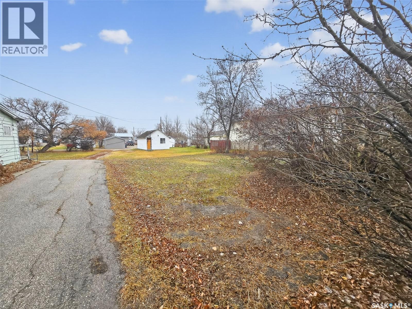 152 & 162 3rd Avenue W, Central Butte, Saskatchewan  S0H 0T0 - Photo 41 - SK024677