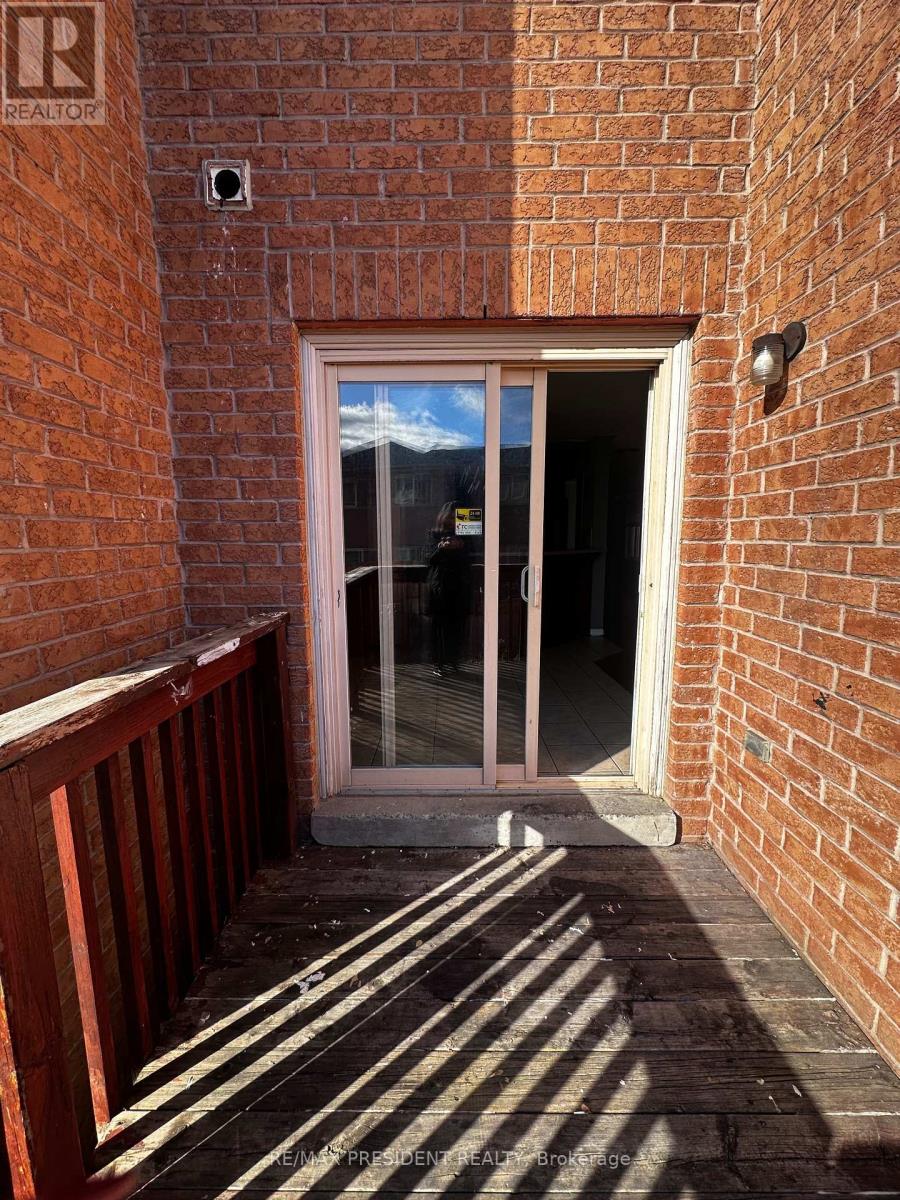 13 Rockgarden Trail N, Brampton, Ontario L6R 3M9 - Photo 13 - W12575976