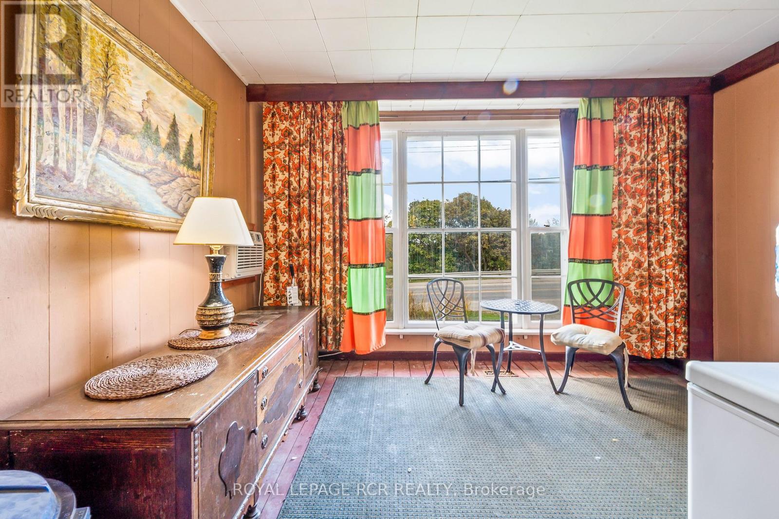 19726 Airport Road, Caledon, Ontario  L7K 0A3 - Photo 4 - W12454536