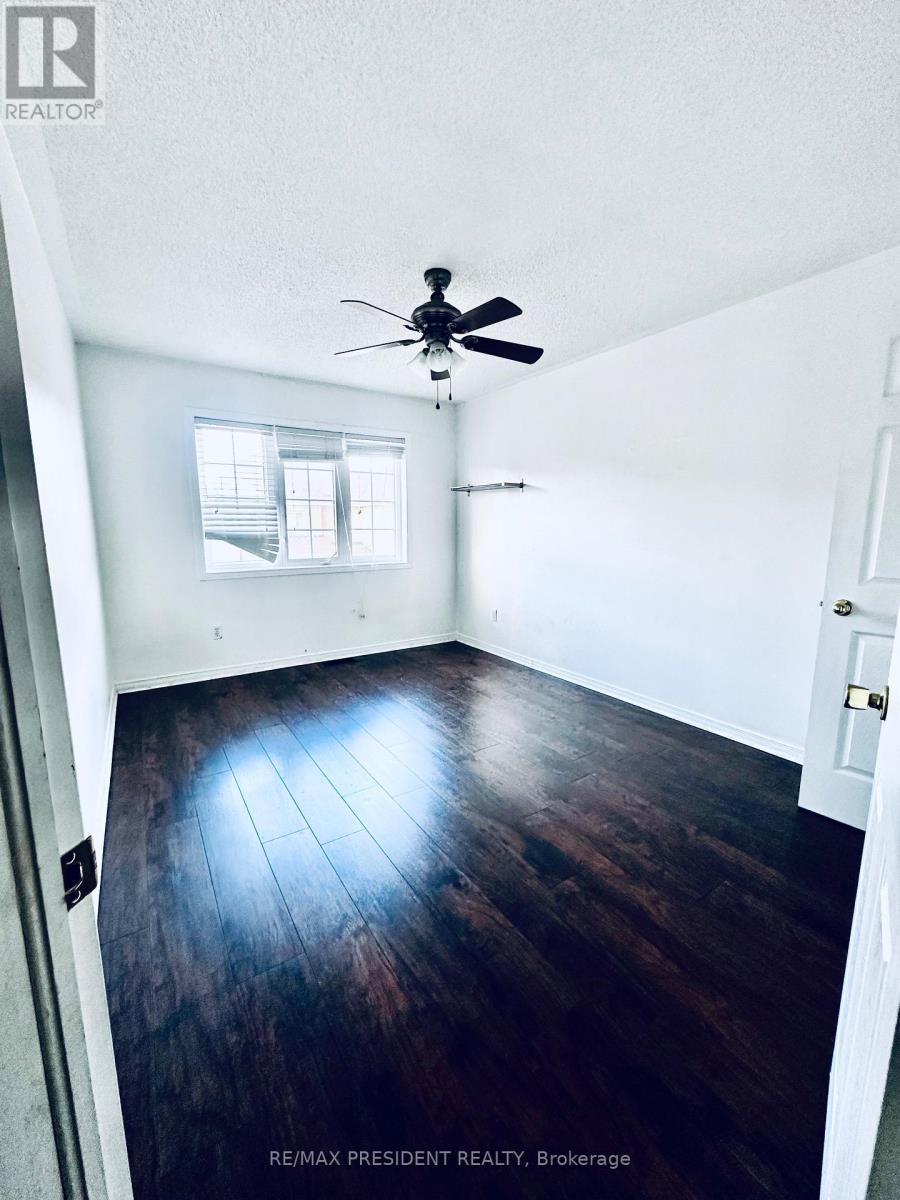 13 Rockgarden Trail N, Brampton, Ontario L6R 3M9 - Photo 4 - W12575976