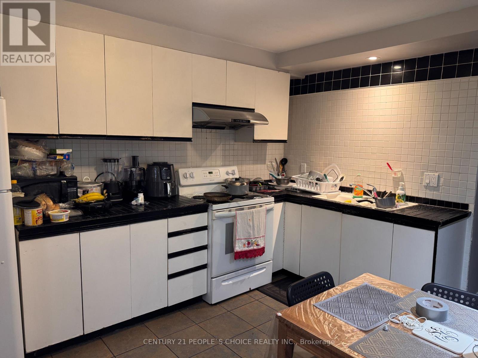 538 Caledonia Road, Toronto, Ontario  M6E 4V4 - Photo 12 - W12576340