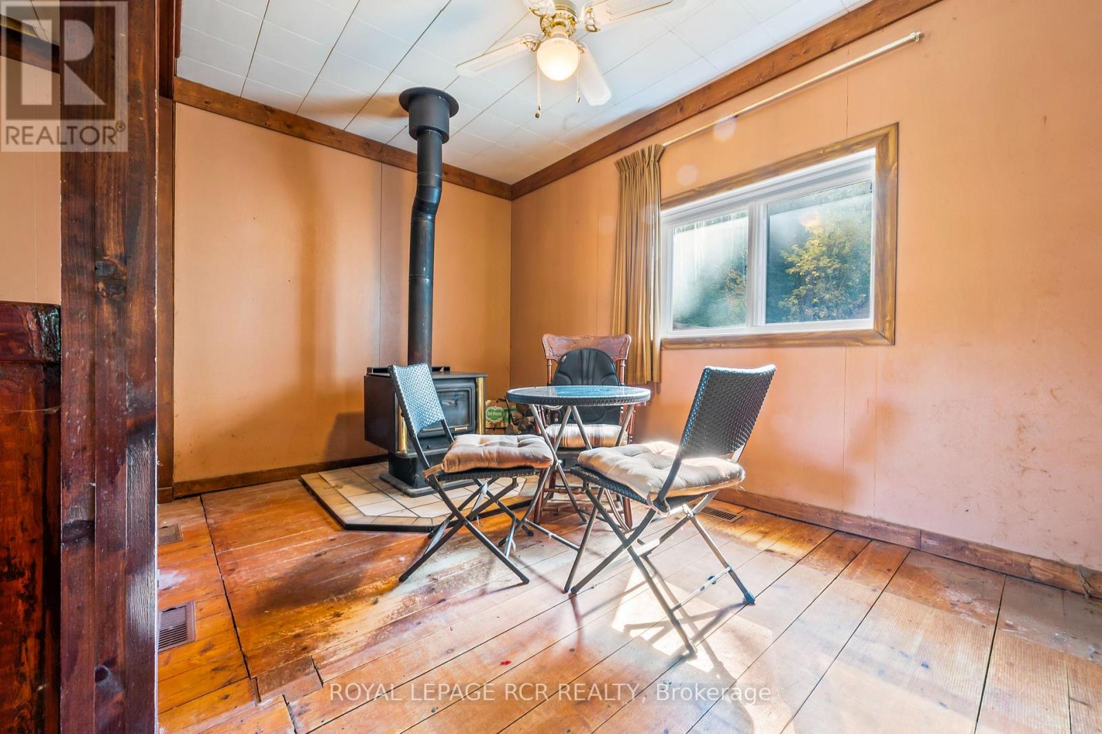 19726 Airport Road, Caledon, Ontario  L7K 0A3 - Photo 8 - W12454536