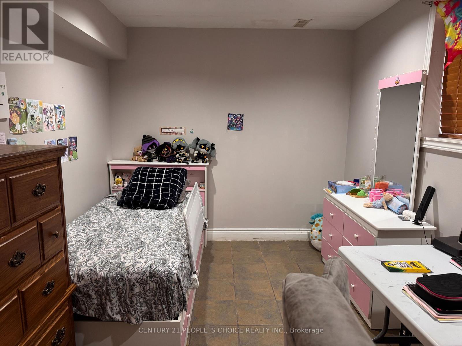 538 Caledonia Road, Toronto, Ontario  M6E 4V4 - Photo 15 - W12576340