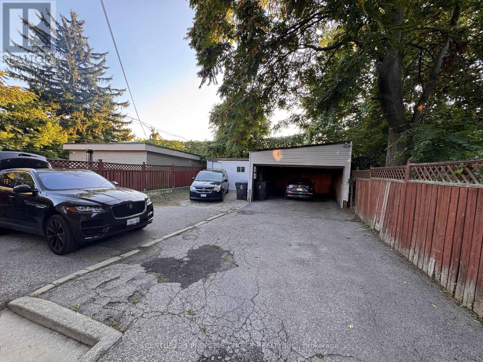 538 Caledonia Road, Toronto, Ontario  M6E 4V4 - Photo 32 - W12576340