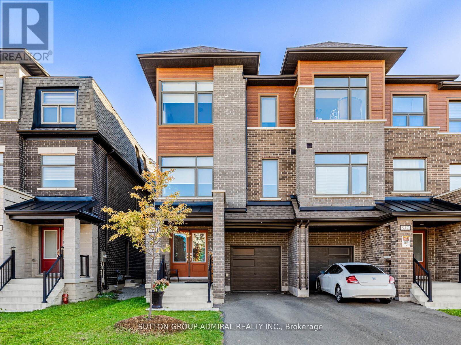 915 ISAAC PHILLIPS WAY, Newmarket, Ontario