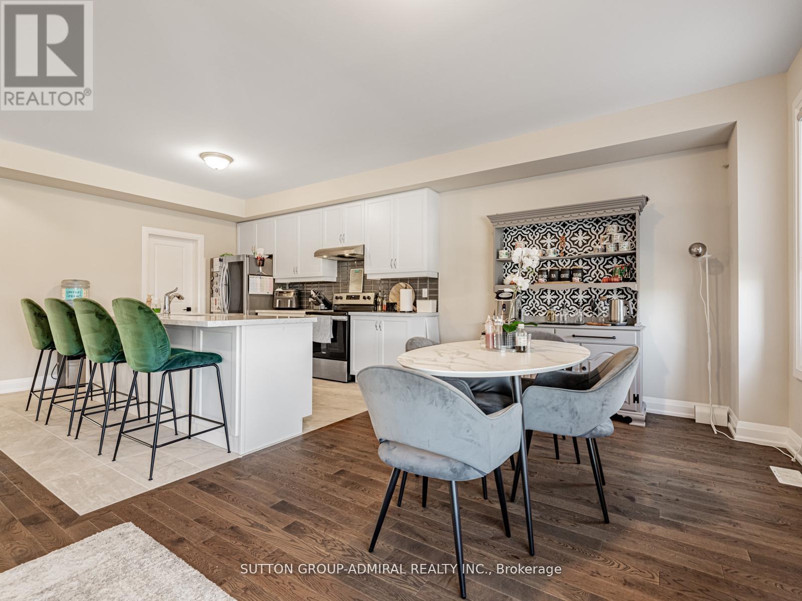 915 Isaac Phillips Way, Newmarket, Ontario  L3X 2Y8 - Photo 10 - N12576416