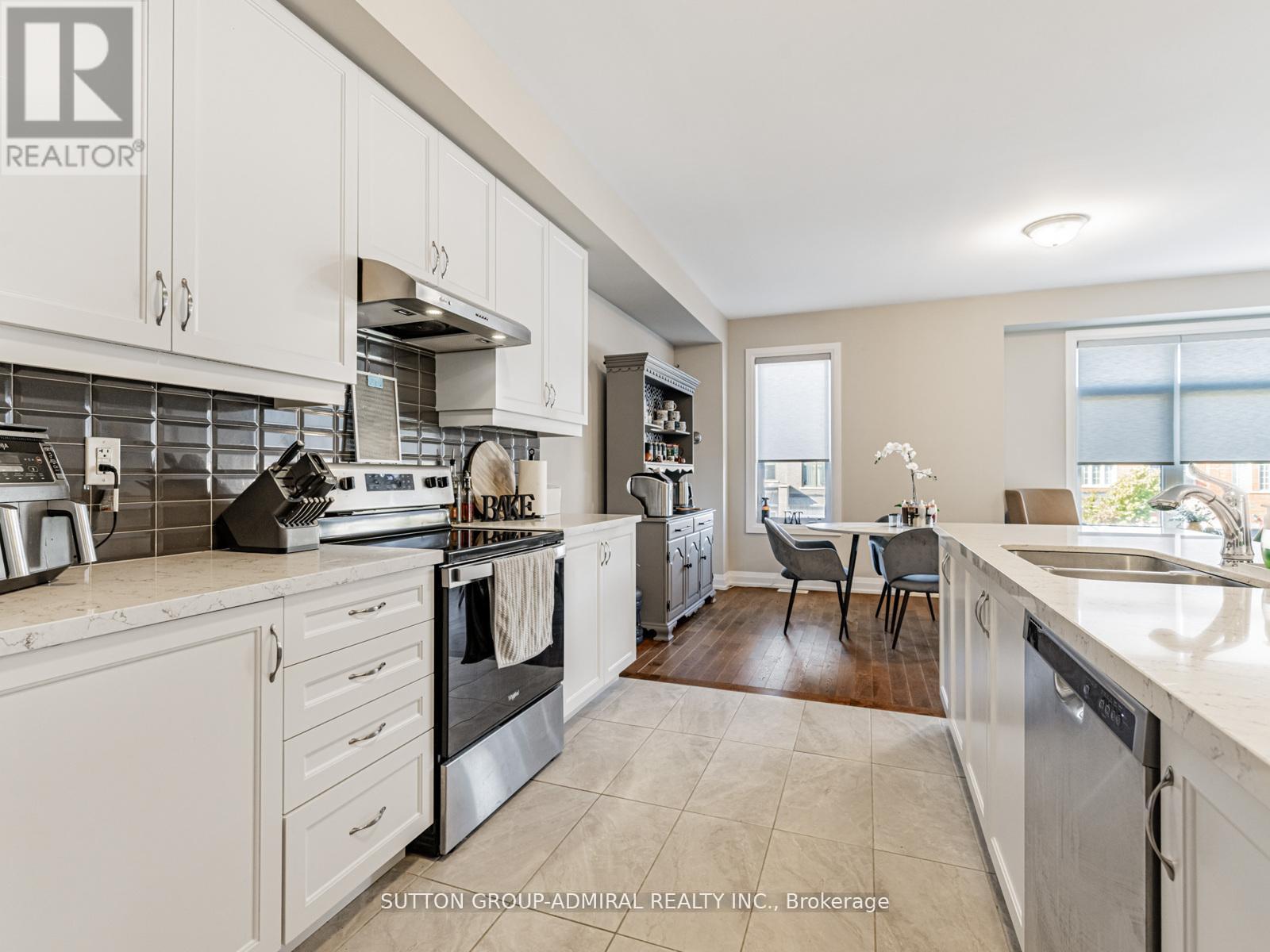 915 Isaac Phillips Way, Newmarket, Ontario  L3X 2Y8 - Photo 13 - N12576416