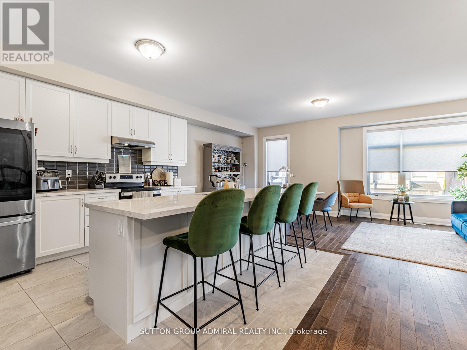 915 Isaac Phillips Way, Newmarket, Ontario  L3X 2Y8 - Photo 14 - N12576416