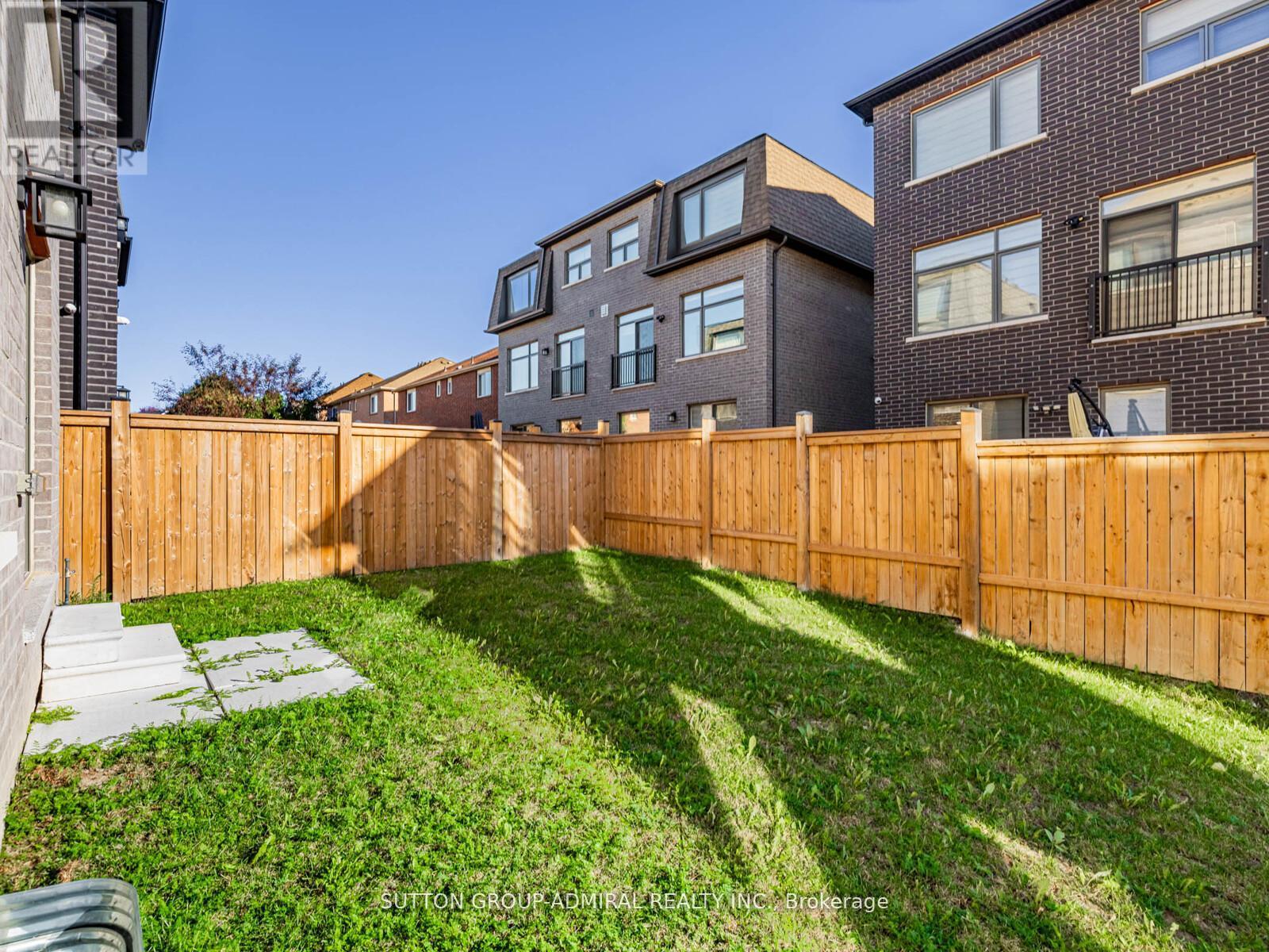 915 Isaac Phillips Way, Newmarket, Ontario  L3X 2Y8 - Photo 26 - N12576416