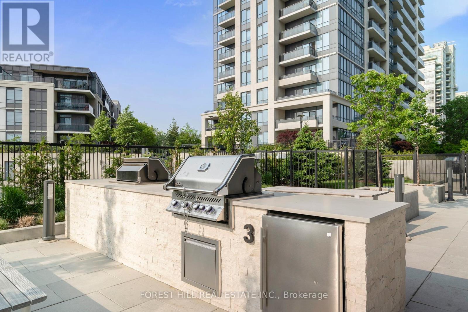 208 - 10 Gatineau Drive, Vaughan, Ontario  L4J 0L2 - Photo 18 - N12576474