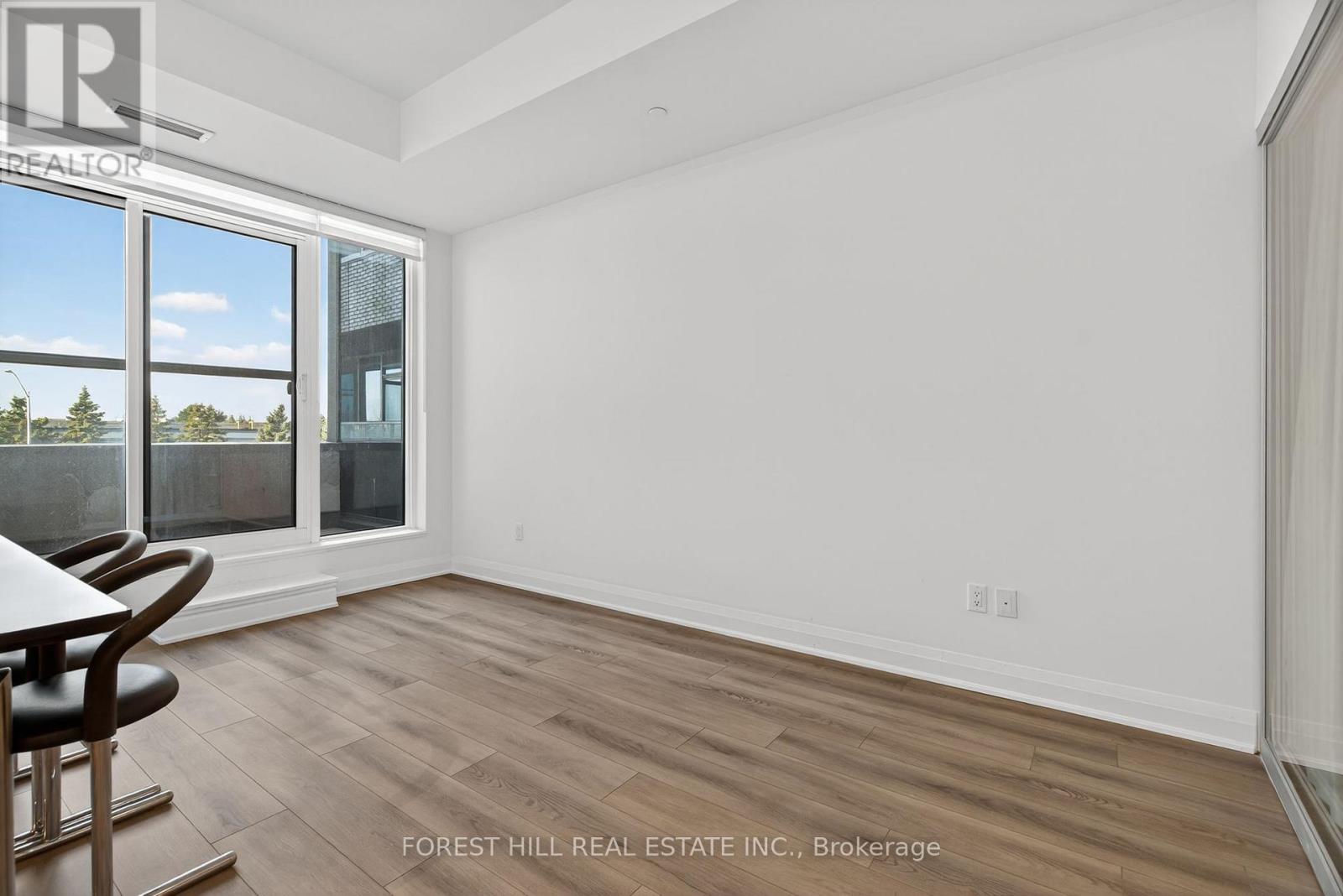 208 - 10 Gatineau Drive, Vaughan, Ontario  L4J 0L2 - Photo 6 - N12576474