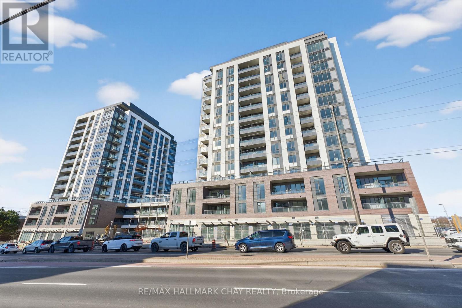 A908 - 715 DAVIS DRIVE, Newmarket, Ontario