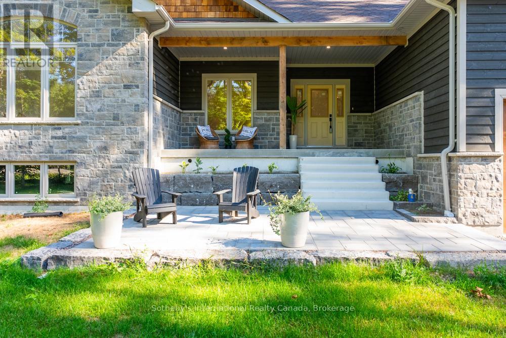 1030 Xavier Street, Gravenhurst, Ontario  P0E 1G0 - Photo 6 - X12385624