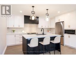 16 HILLVIEW CRESCENT, Springwater, Ontario