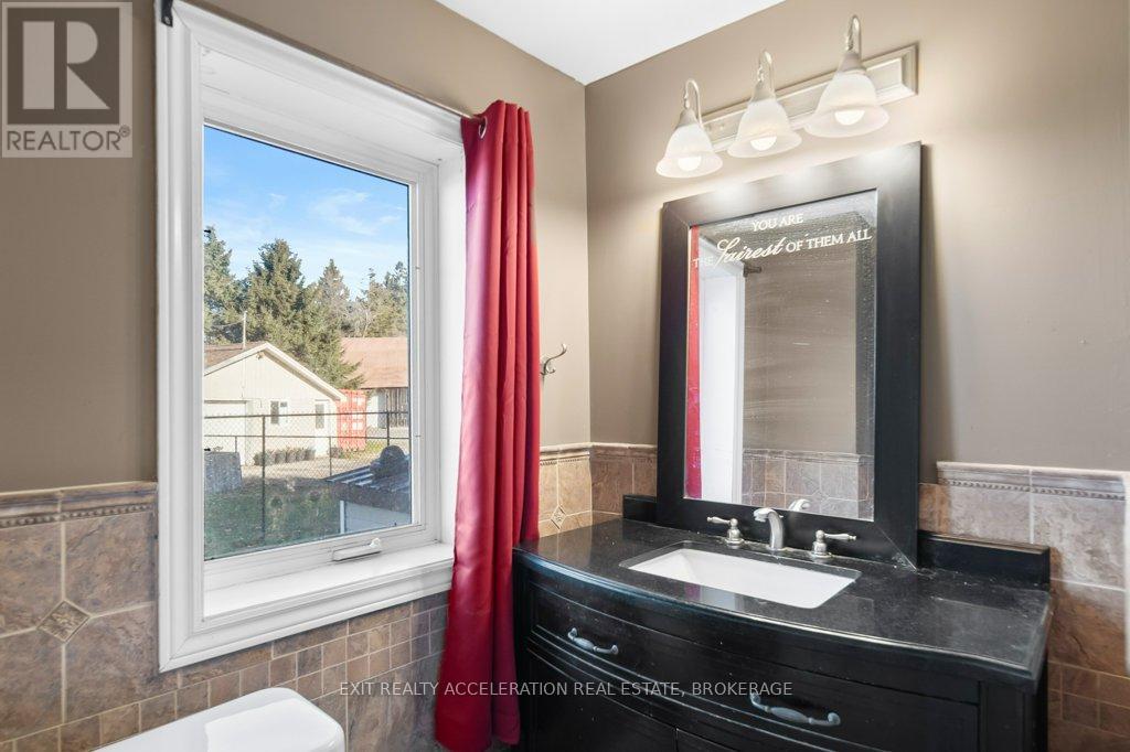 8061 County Rd 2, Greater Napanee, Ontario  K0K 2W0 - Photo 9 - X12522724