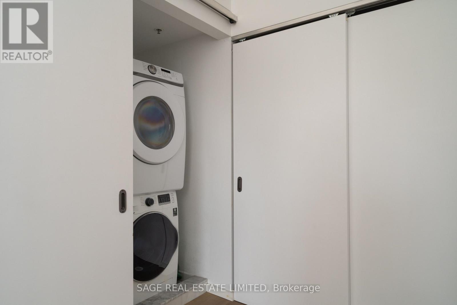 10 - 50 Bartlett Avenue, Toronto, Ontario  M6H 3E6 - Photo 30 - W12576388