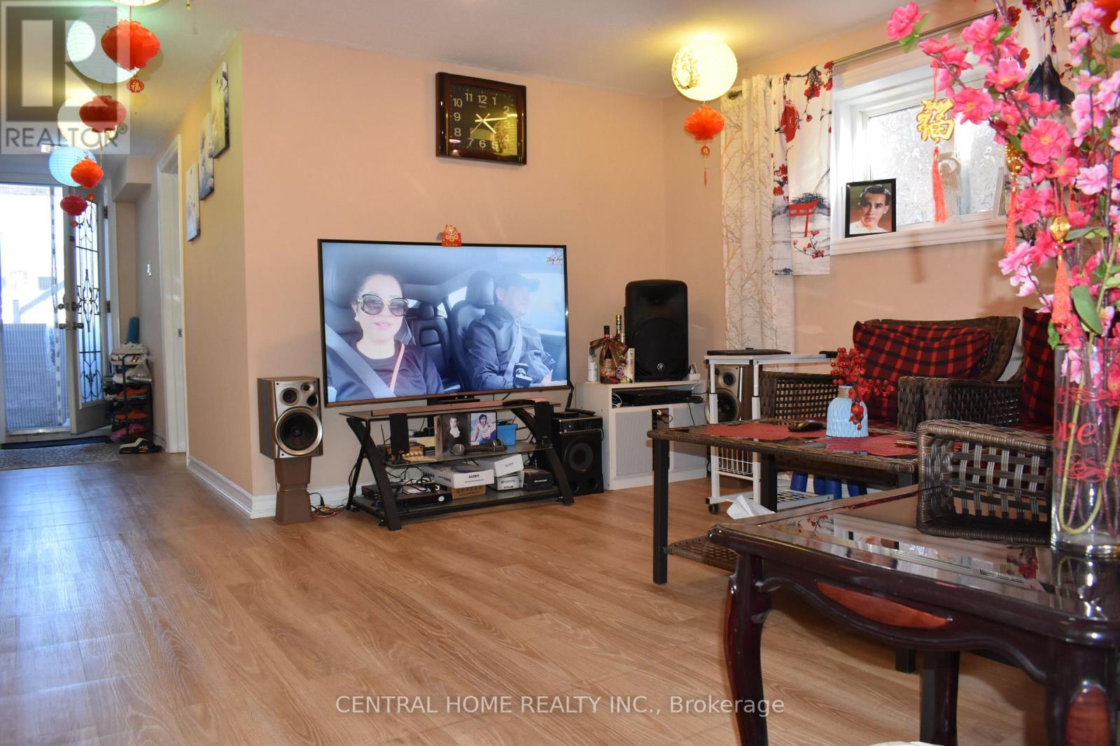 59 Blaney Crescent, Toronto, Ontario  M3N 1L3 - Photo 14 - W12576412