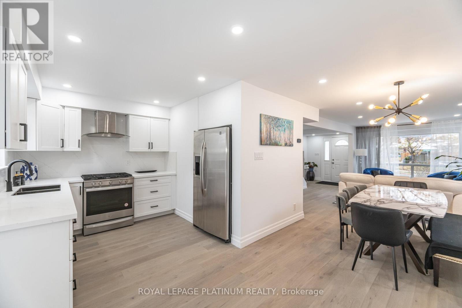 230 Archdekin Drive, Brampton, Ontario  L6V 1Z2 - Photo 13 - W12576494