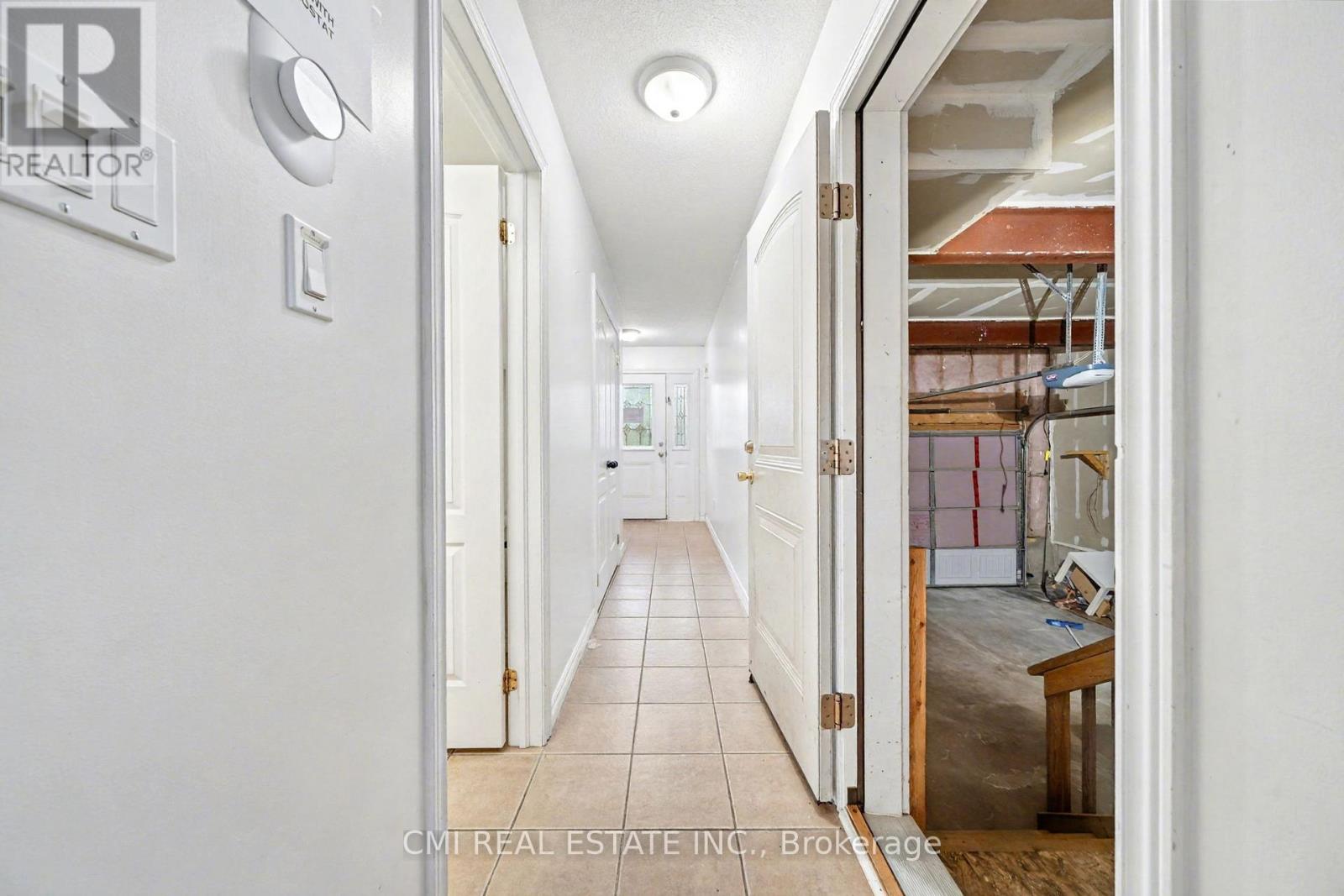 274 Amelia Street, Orangeville, Ontario  L9W 0B4 - Photo 10 - W12576516