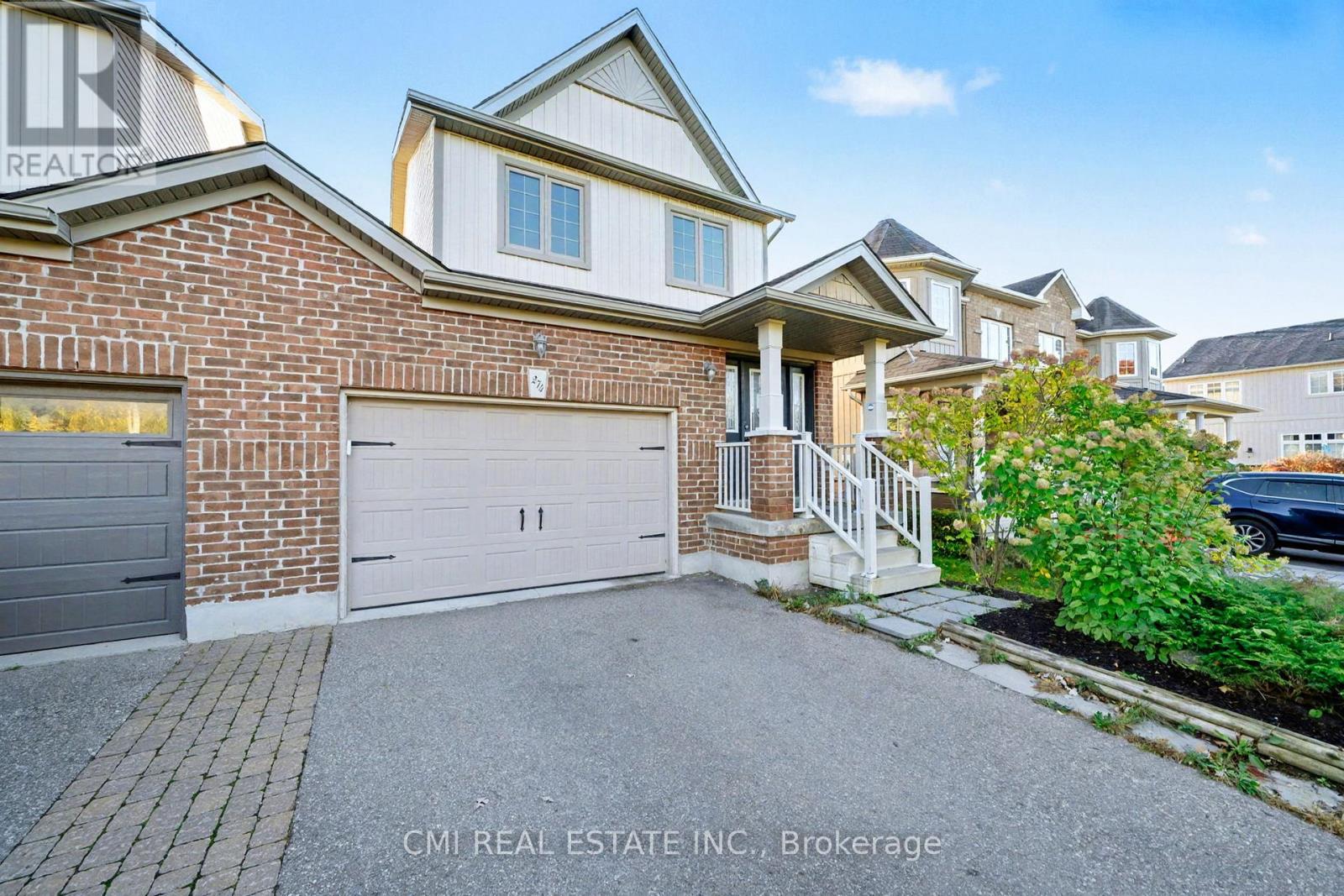 274 Amelia Street, Orangeville, Ontario  L9W 0B4 - Photo 2 - W12576516