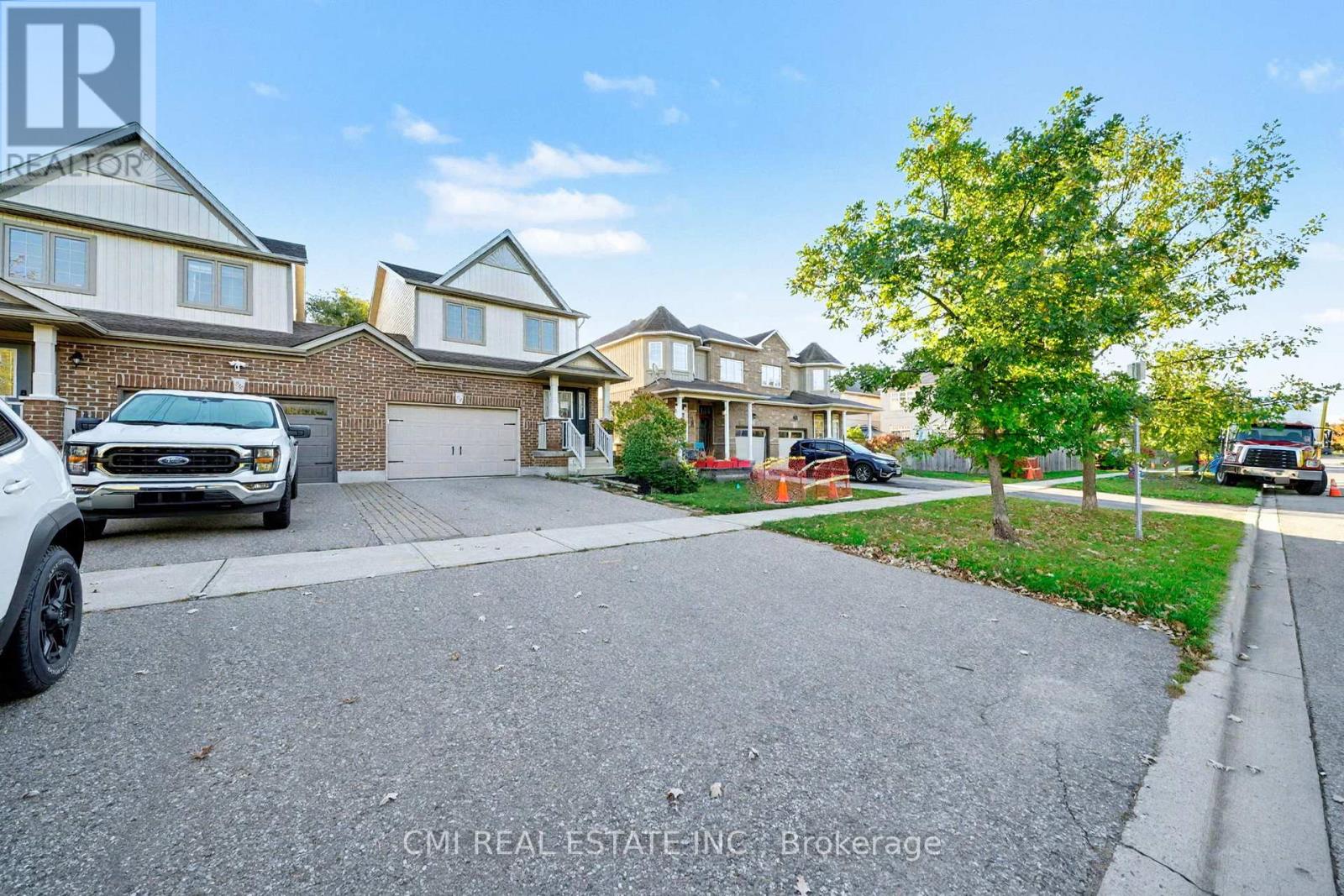 274 Amelia Street, Orangeville, Ontario  L9W 0B4 - Photo 3 - W12576516