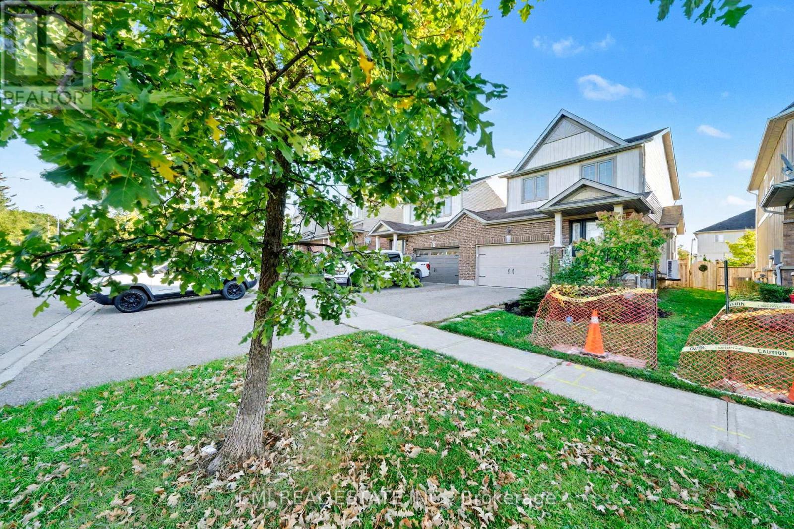 274 Amelia Street, Orangeville, Ontario  L9W 0B4 - Photo 4 - W12576516