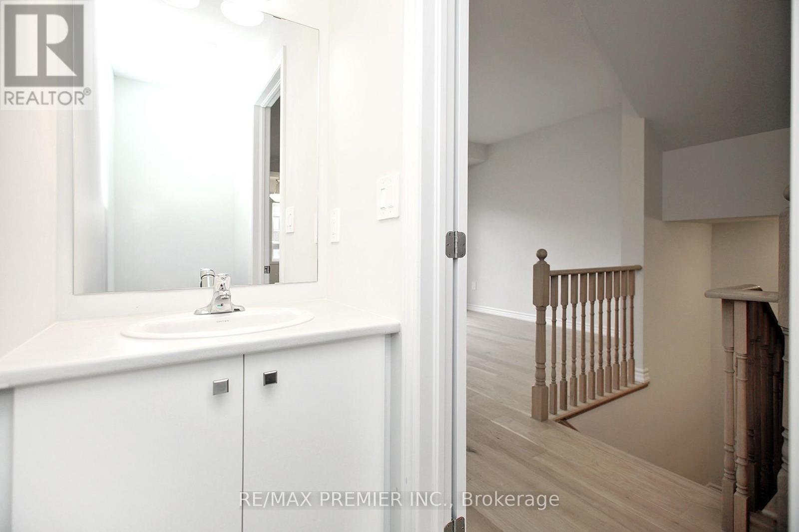 5897 Saigon Street, Mississauga, Ontario  L5V 2V9 - Photo 19 - W12576524