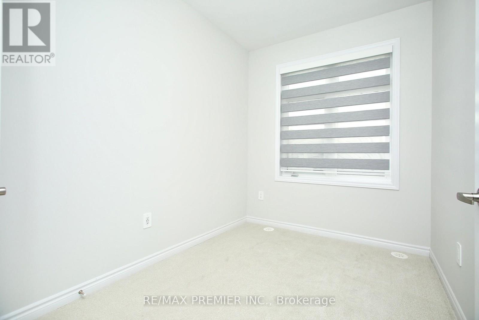 5897 Saigon Street, Mississauga, Ontario  L5V 2V9 - Photo 7 - W12576524