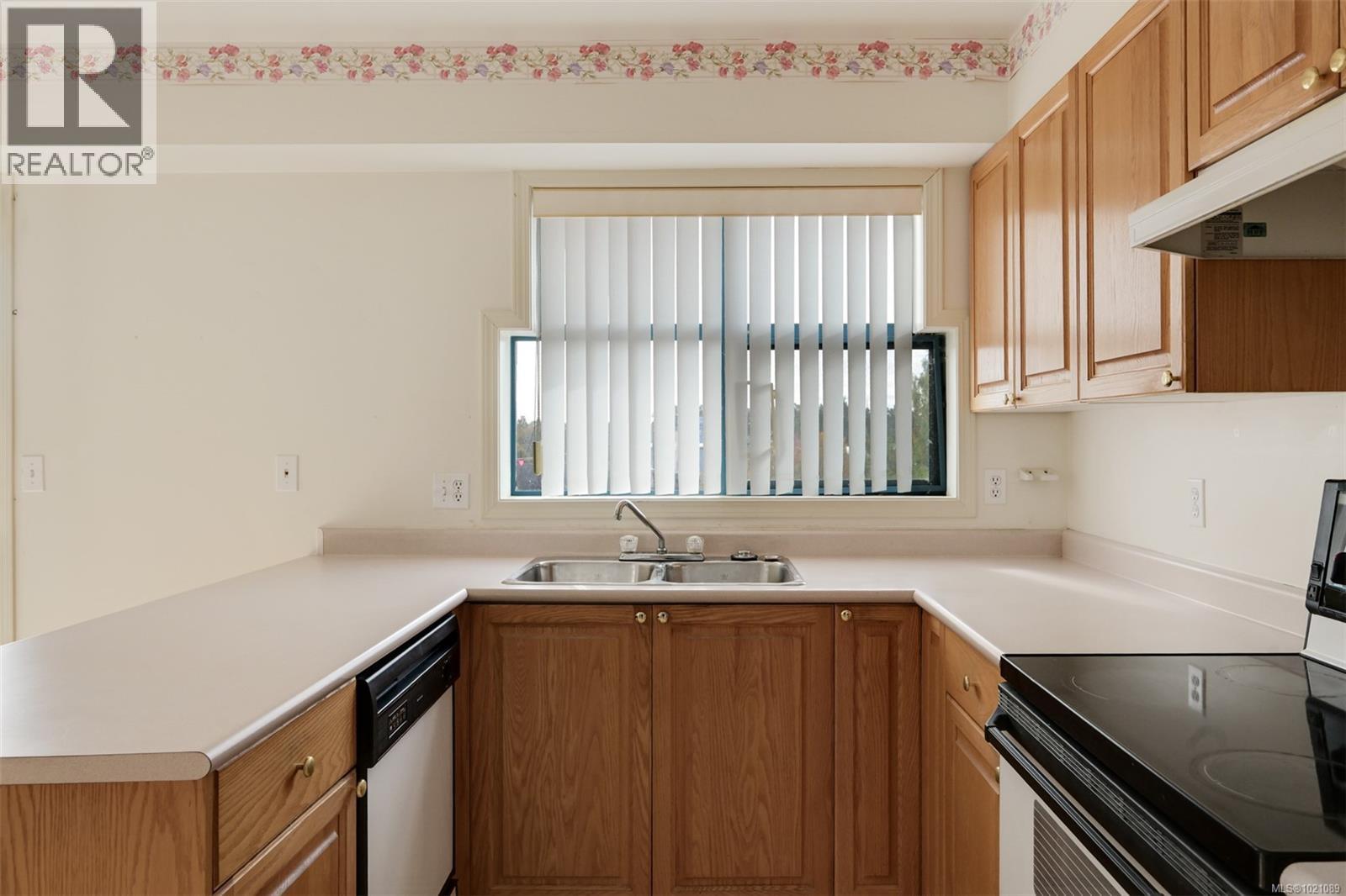 405 1063 Southgate St, Victoria, British Columbia  V8V 2Z1 - Photo 13 - 1021089