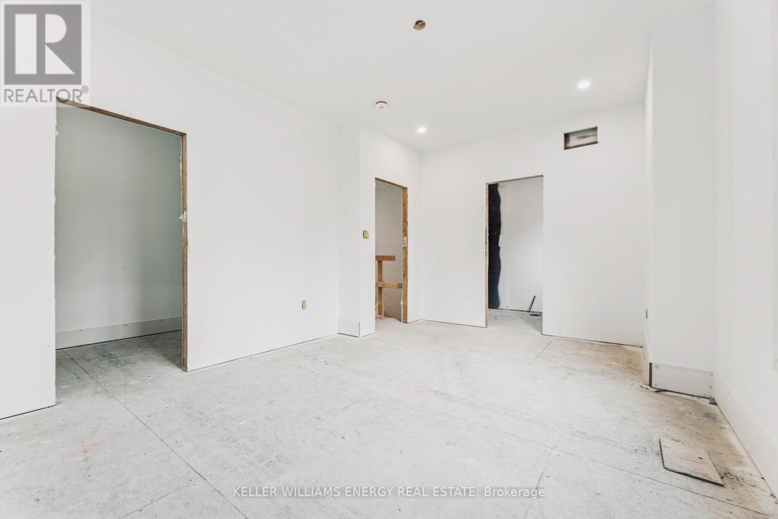 13 Union Street, Cavan Monaghan, Ontario  L0A 1G0 - Photo 6 - X12576616