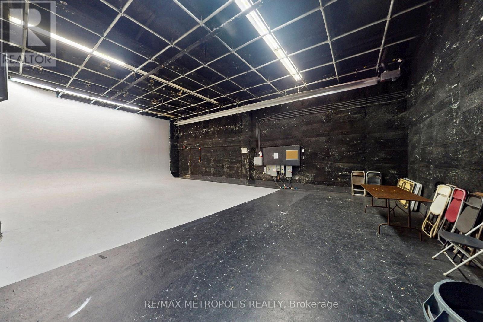 STUDIO 2 - 258 WALLACE AVENUE, Toronto, Ontario