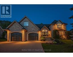 18 WEBERLYN CRESCENT, Woolwich, Ontario