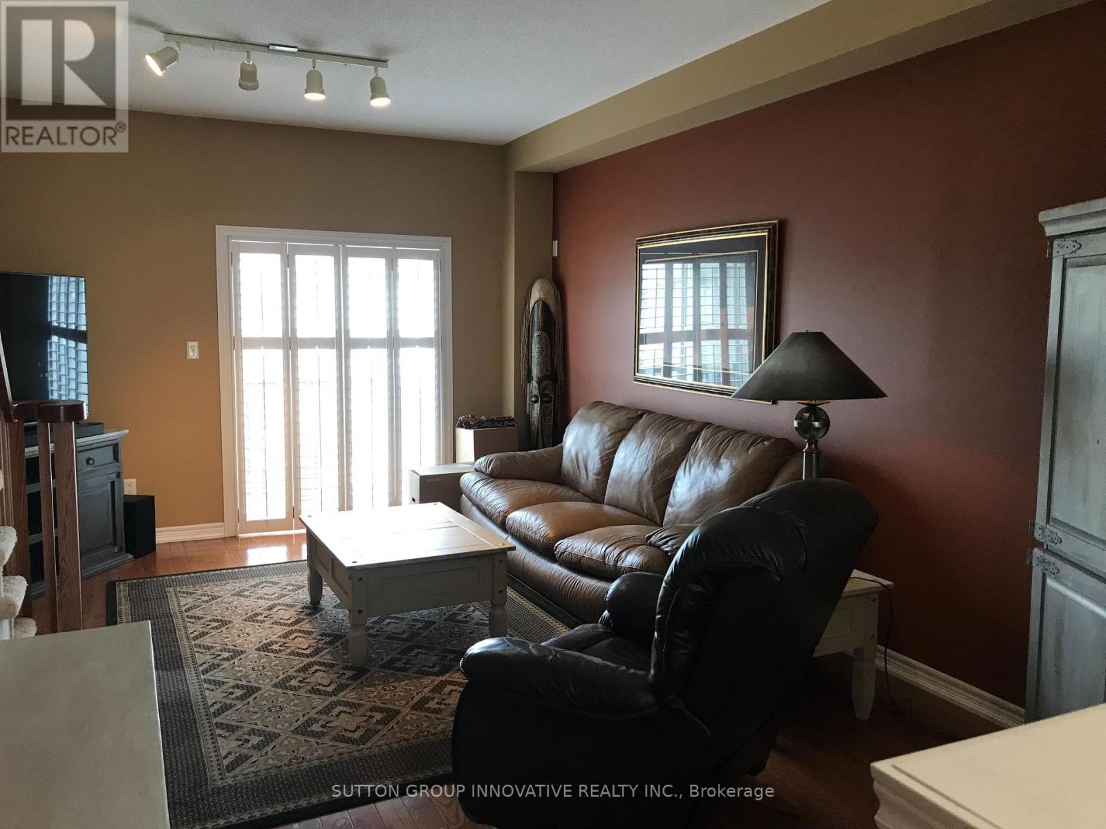 15 Chapman Lane, Hamilton, Ontario  L9G 0A5 - Photo 8 - X12576408