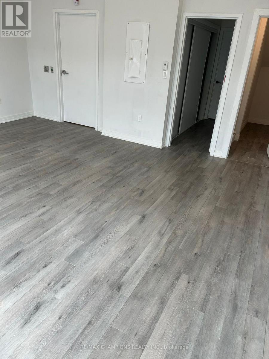 585 Colborne Street, Brantford, Ontario  N3S 0K4 - Photo 8 - X12576422