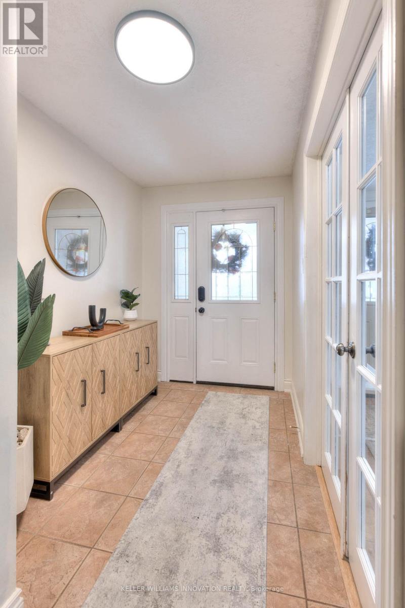 50 Old Forest Crescent, Kitchener, Ontario  N2N 2A3 - Photo 4 - X12576498