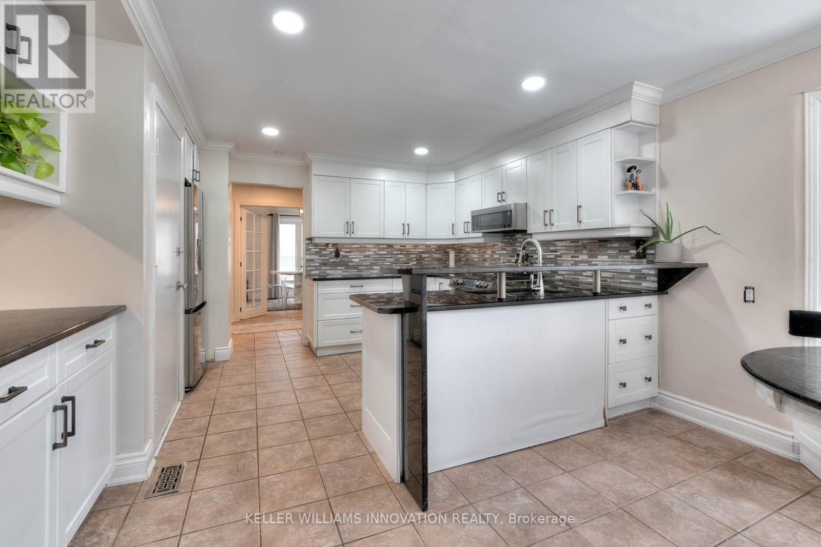 50 Old Forest Crescent, Kitchener, Ontario  N2N 2A3 - Photo 7 - X12576498