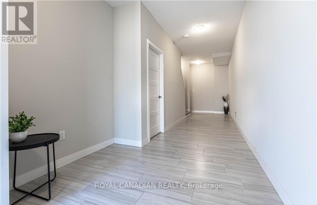 152 - 925 Manhattan Way, London North, Ontario  N6H 0J7 - Photo 6 - X12576548