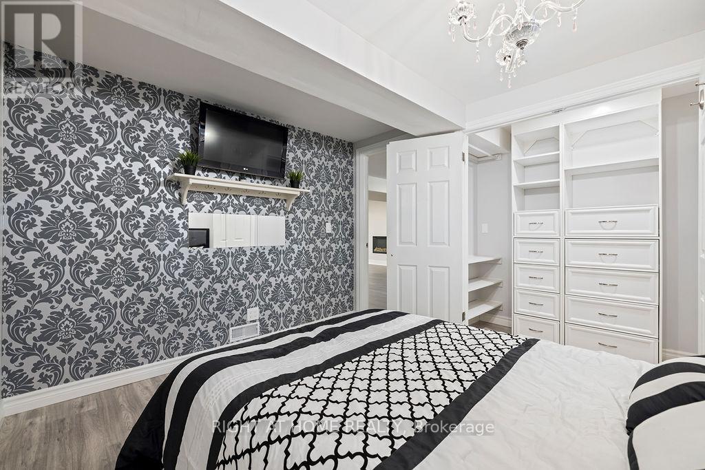 9 - 810 Golf Links Road, Hamilton, Ontario  L9K 1J7 - Photo 31 - X12576550