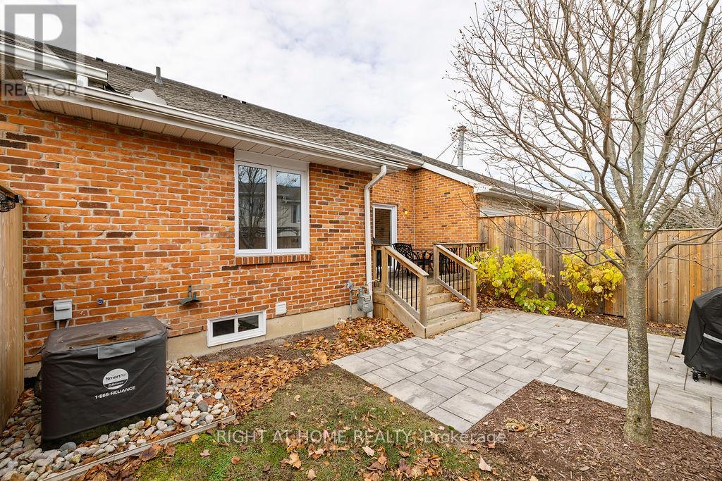 9 - 810 Golf Links Road, Hamilton, Ontario  L9K 1J7 - Photo 34 - X12576550