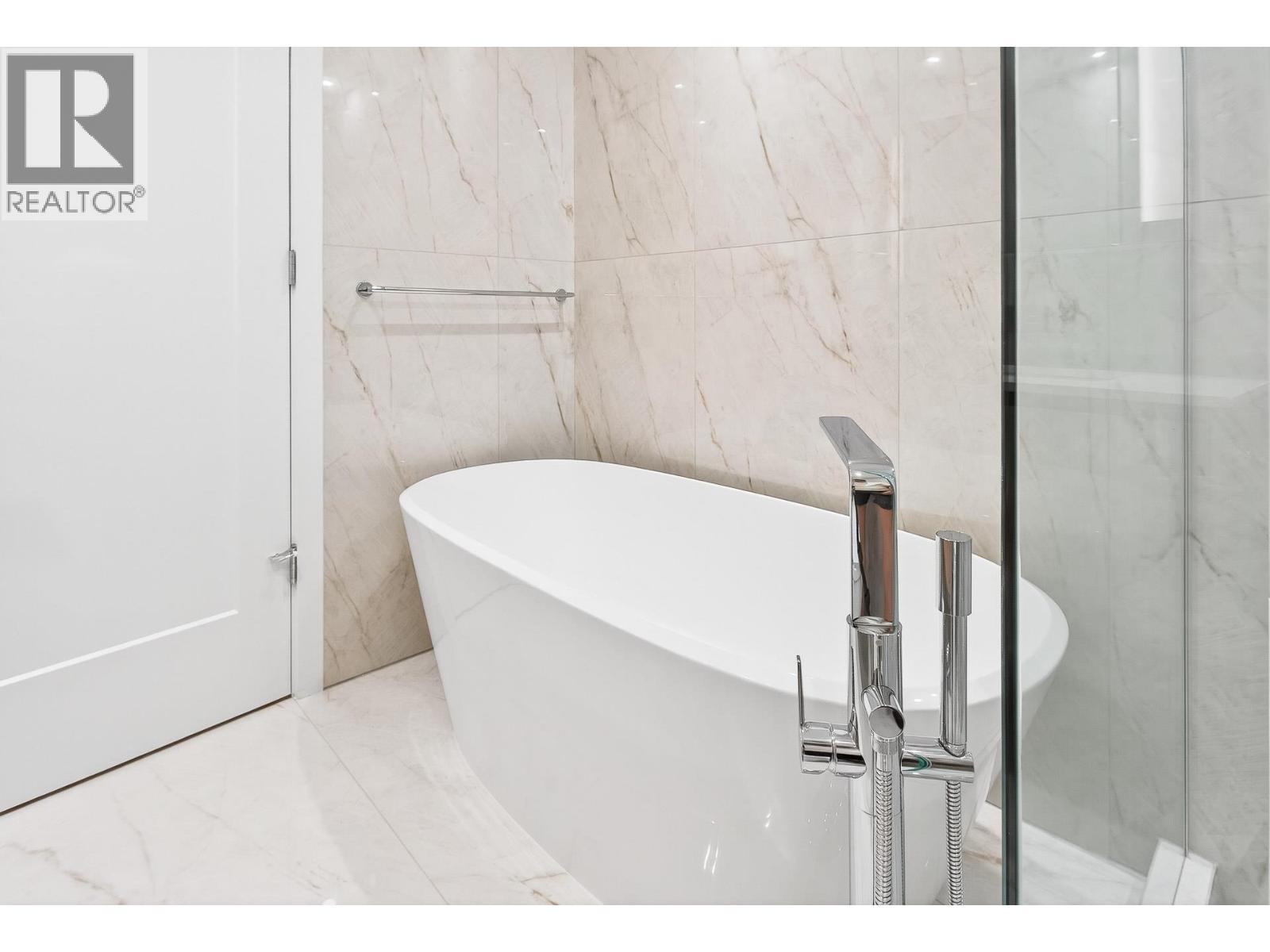 703 135 E 13th Street, North Vancouver, British Columbia  V7L 0J8 - Photo 26 - R3070042