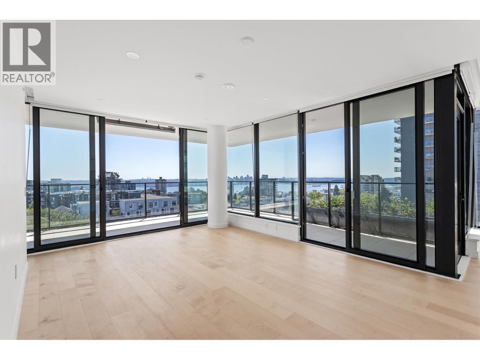 703 135 E 13th Street, North Vancouver, British Columbia  V7L 0J8 - Photo 5 - R3070042