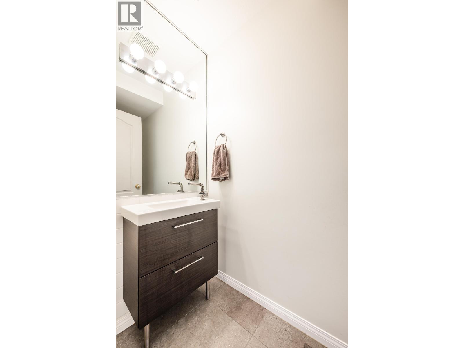 9 39754 Government Road, Squamish, British Columbia  V8B 0G3 - Photo 4 - R3070051