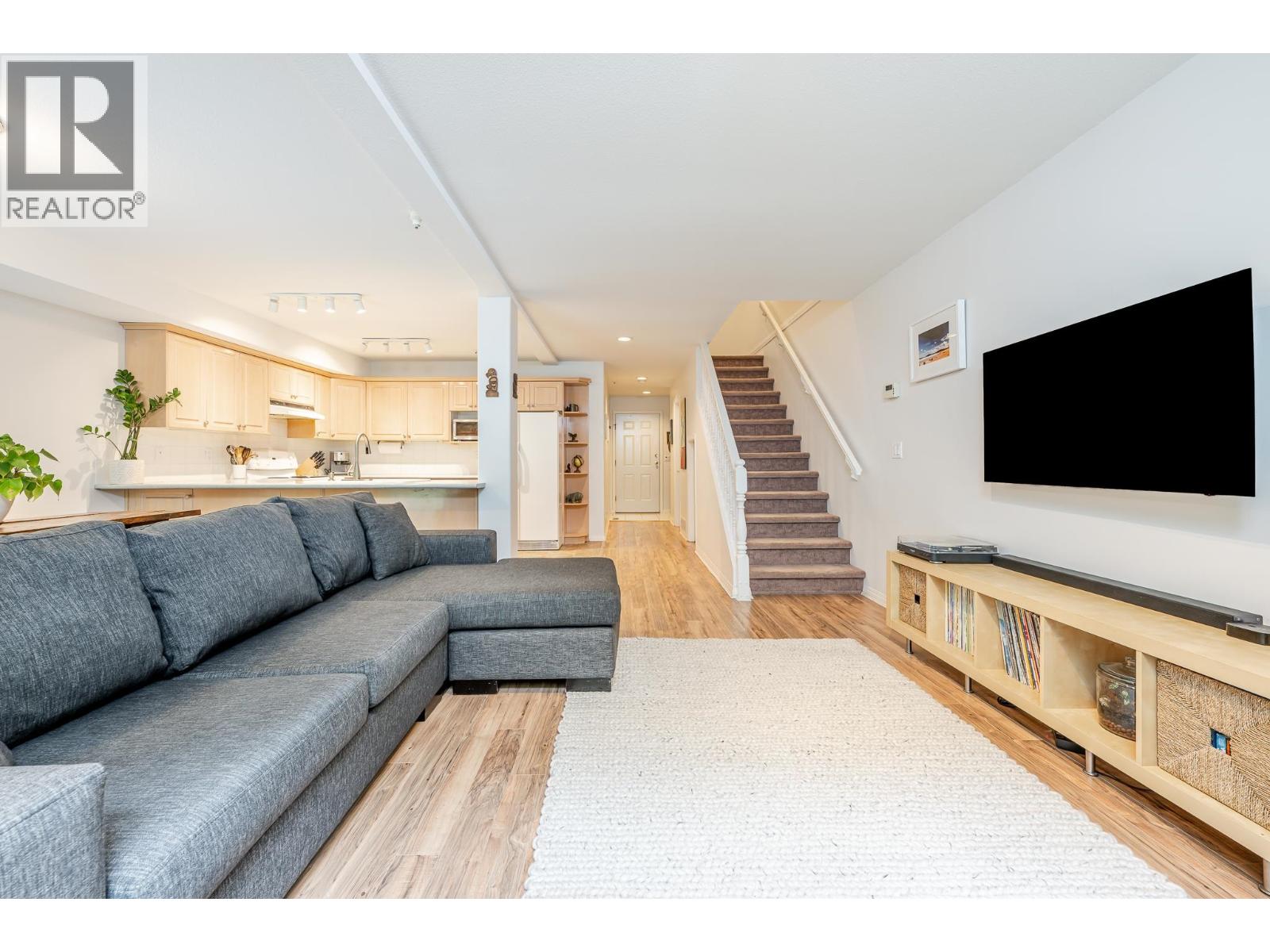 9 39754 Government Road, Squamish, British Columbia  V8B 0G3 - Photo 8 - R3070051