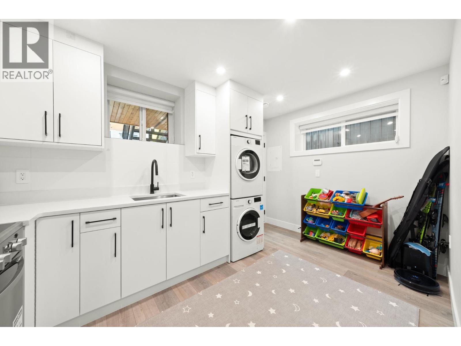 2815 W 19th Avenue, Vancouver, British Columbia  V6L 1E4 - Photo 19 - R3070078