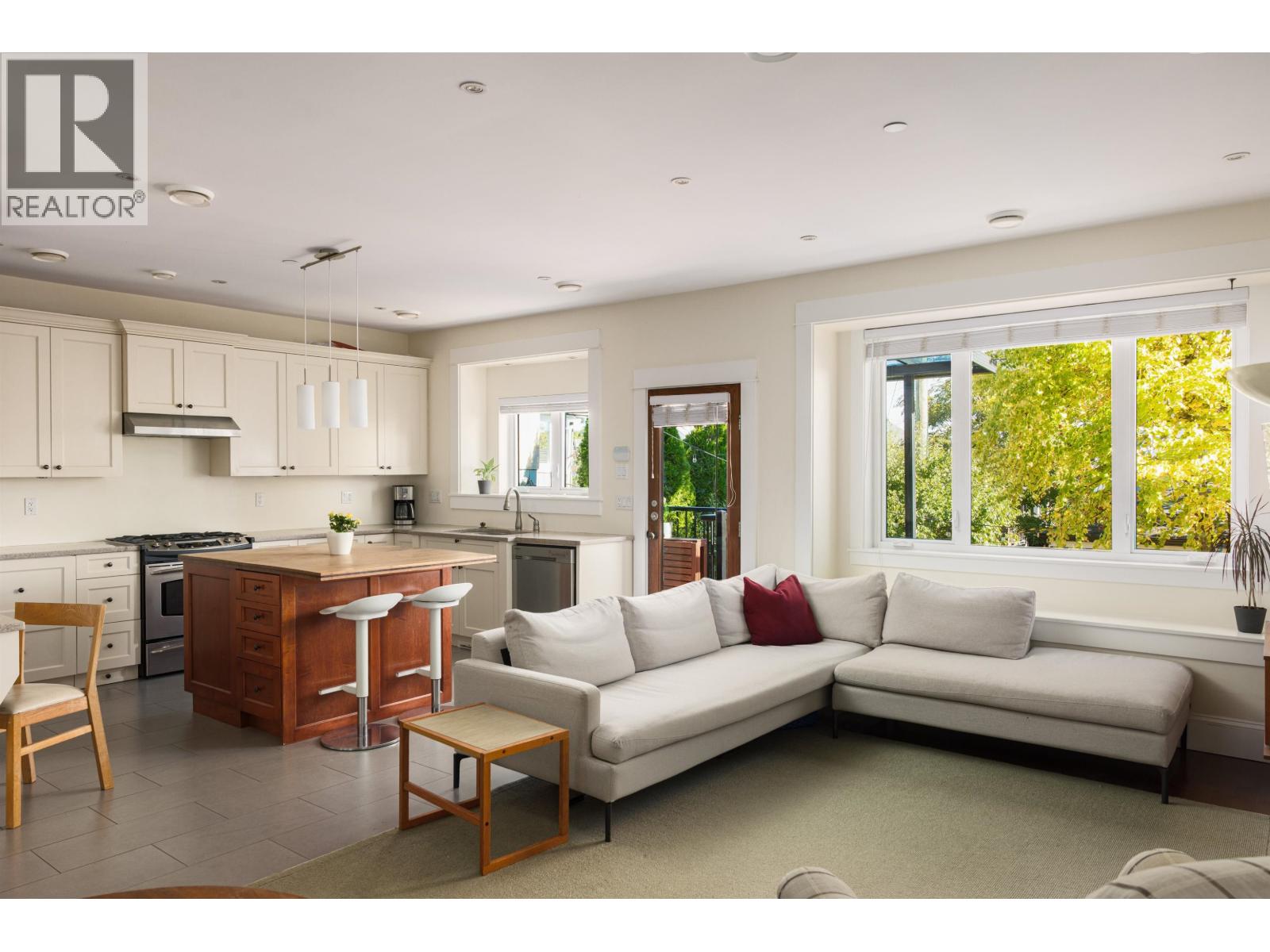 4804 Elgin Street, Vancouver, British Columbia  V5V 4S2 - Photo 10 - R3070046