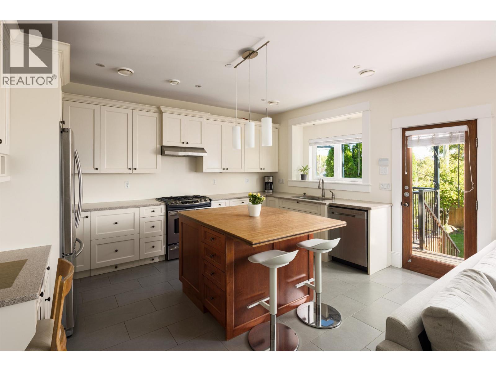 4804 Elgin Street, Vancouver, British Columbia  V5V 4S2 - Photo 11 - R3070046